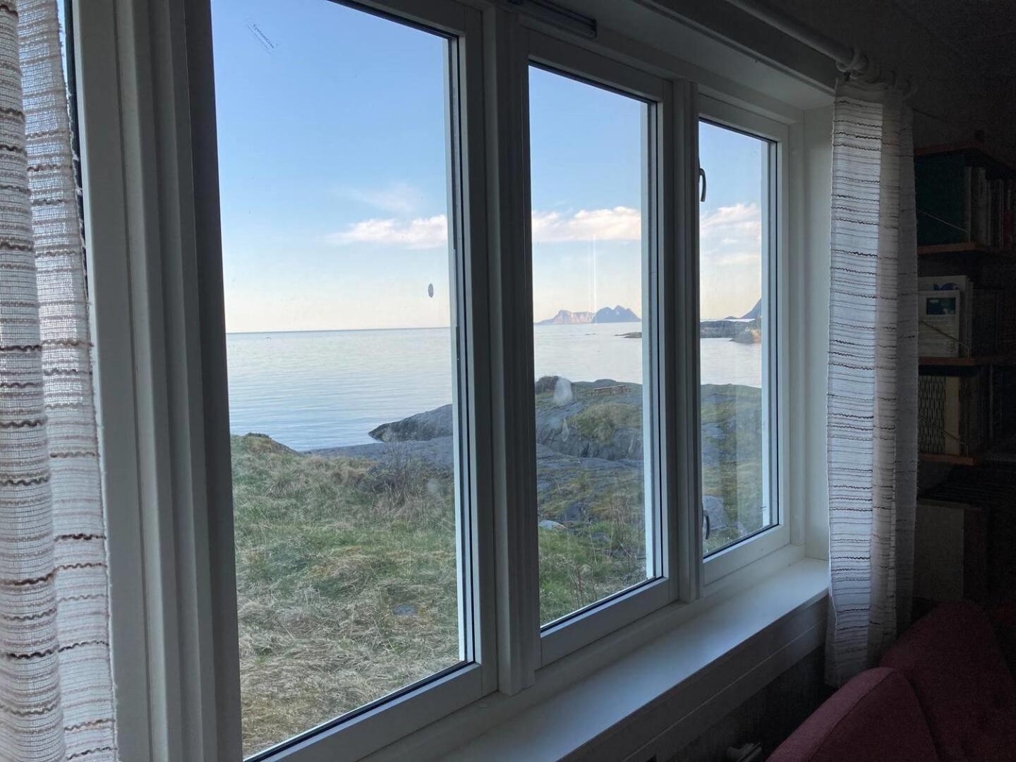 Вилла House With Amazing View & Location In Tind Сёрвоген Экстерьер фото